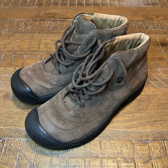 KEEN Presidio Leather Floral Lace-Up Walking/Hiking Shoes - Picture 8 of 10